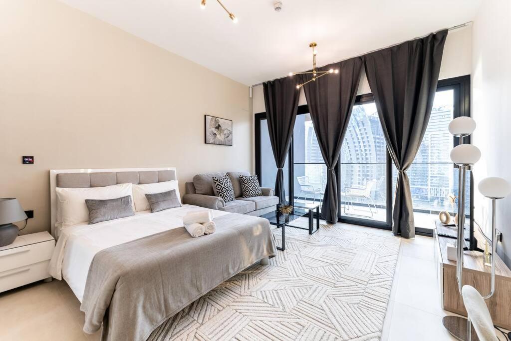 Havn - In Business Bay, Burj Khalifa View Apartment